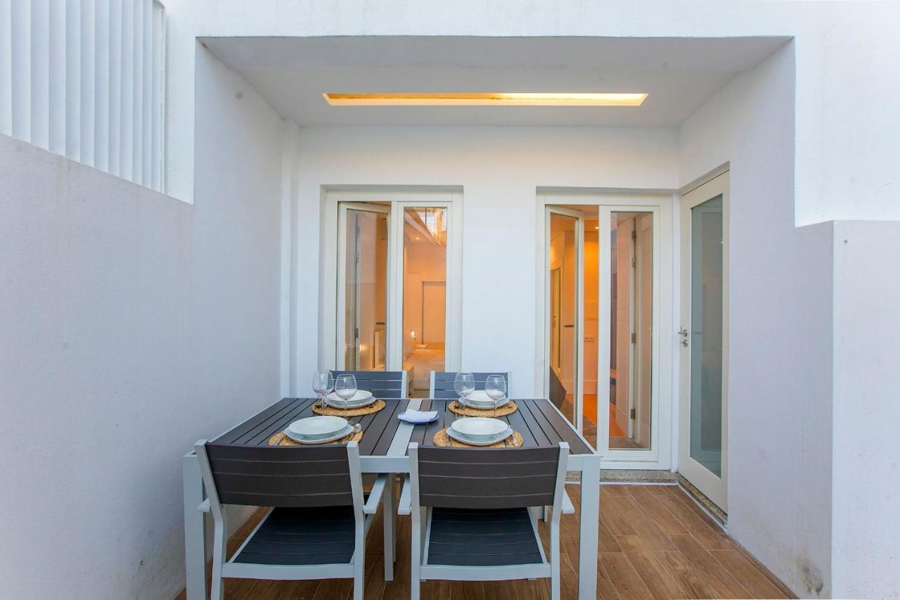 Wonderful Duplex W Private Patio & Ac By Lovelystay OOporto Exteriör bild