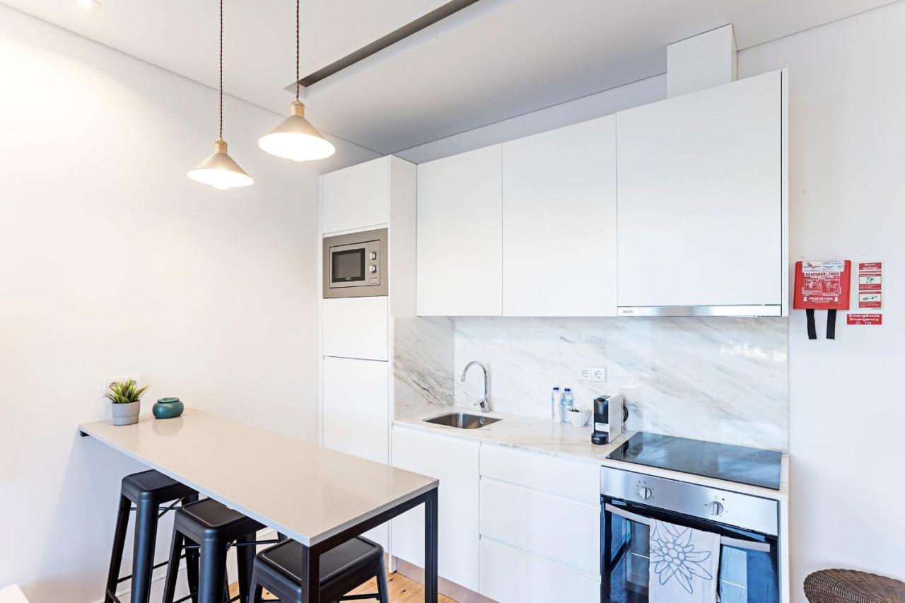 Wonderful Duplex W Private Patio & Ac By Lovelystay OOporto Exteriör bild