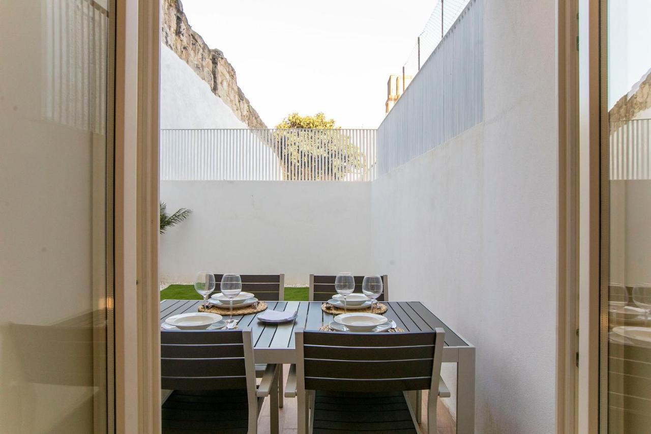 Wonderful Duplex W Private Patio & Ac By Lovelystay OOporto Exteriör bild